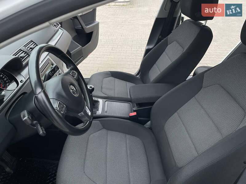 Универсал Volkswagen Passat 2011 в Луцке фото 36 Универсал Volkswagen Passat 2011 в Луцке