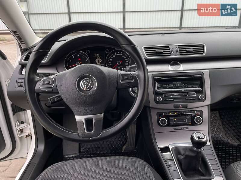 Универсал Volkswagen Passat 2011 в Луцке фото 49 Универсал Volkswagen Passat 2011 в Луцке