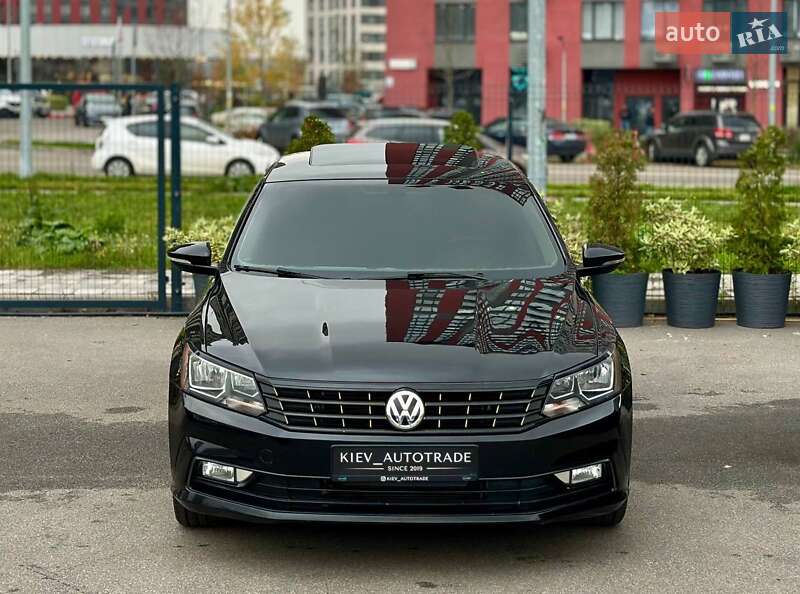 Седан Volkswagen Passat 2015 в Киеве