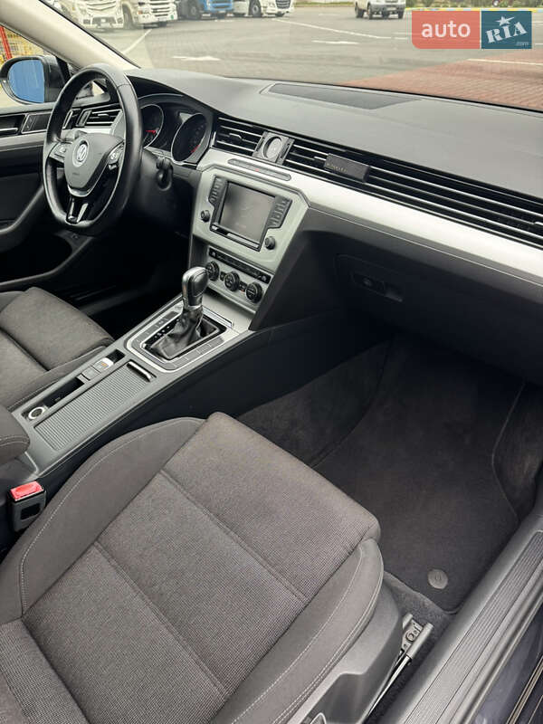 Универсал Volkswagen Passat 2015 в Одессе фото 24 Универсал Volkswagen Passat 2015 в Одессе