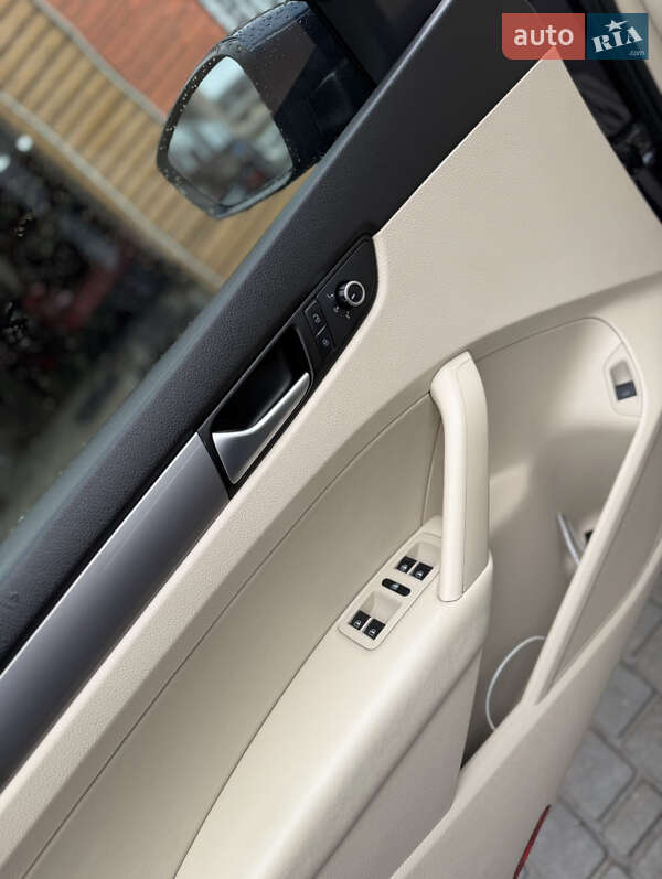 Седан Volkswagen Passat 2015 в Одесі фото 65 Седан Volkswagen Passat 2015 в Одесі