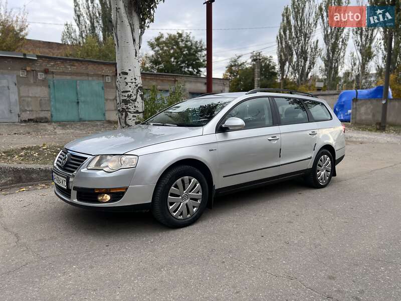 Универсал Volkswagen Passat 2006 в Запорожье
