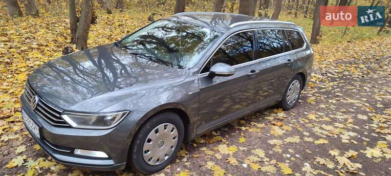 Універсал Volkswagen Passat 2017 в Козятині