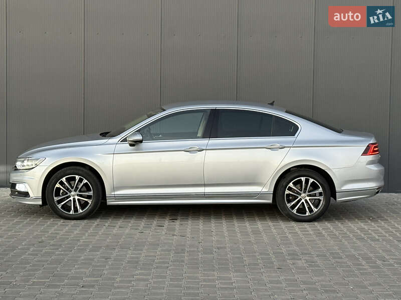 Седан Volkswagen Passat 2018 в Луцке фото 6 Седан Volkswagen Passat 2018 в Луцке