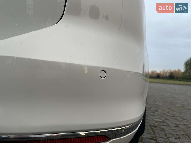 Универсал Volkswagen Passat 2018 в Львове