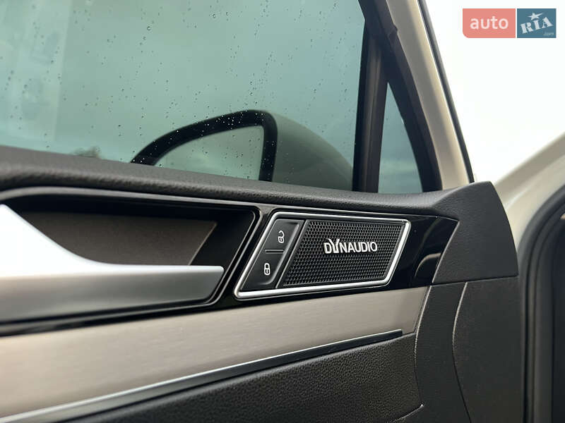 Универсал Volkswagen Passat 2018 в Львове