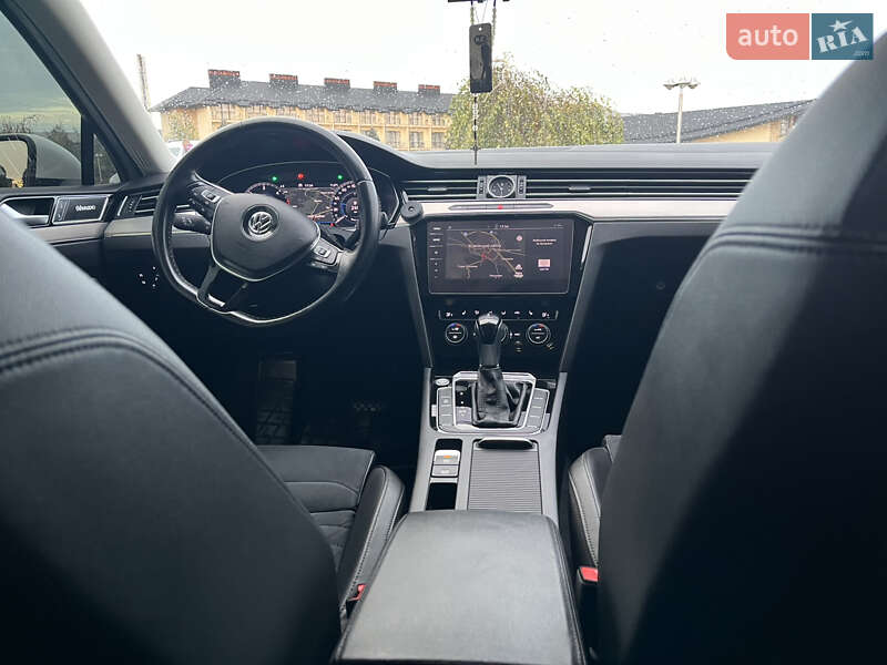 Универсал Volkswagen Passat 2018 в Львове