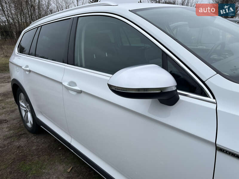 Универсал Volkswagen Passat 2017 в Ивано-Франковске
