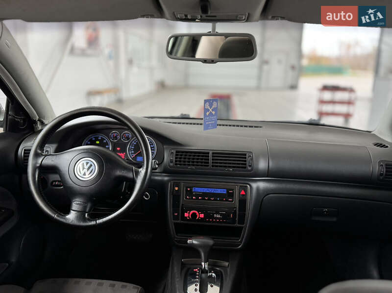 Универсал Volkswagen Passat 2004 в Ильинцах