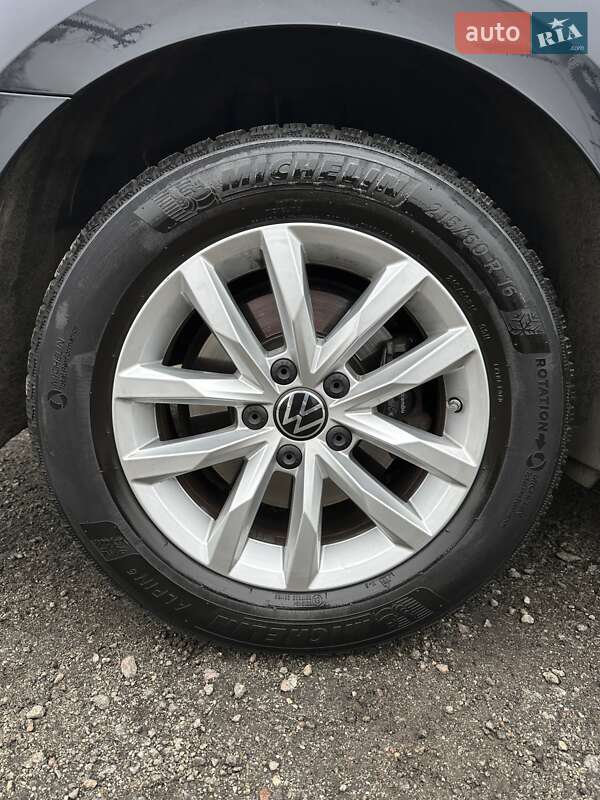 Универсал Volkswagen Passat 2021 в Белогородке