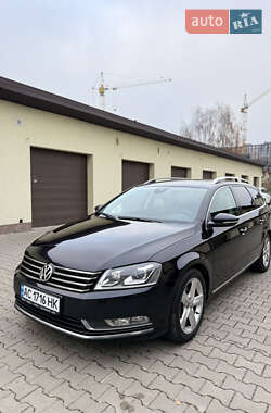 Універсал Volkswagen Passat 2014 в Хмельницькому