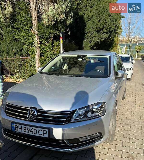Седан Volkswagen Passat 2014 в Одессе фото 3 Седан Volkswagen Passat 2014 в Одессе