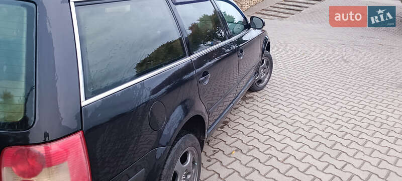 Универсал Volkswagen Passat 2003 в Белогорье