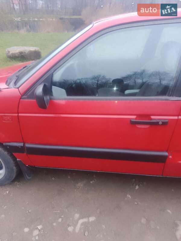 Седан Volkswagen Passat 1989 в Сколе