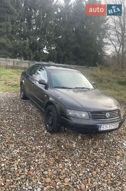Седан Volkswagen Passat 1997 в Буштино