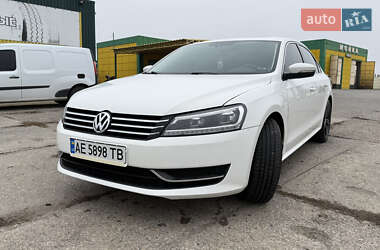 Седан Volkswagen Passat 2013 в Кривом Роге