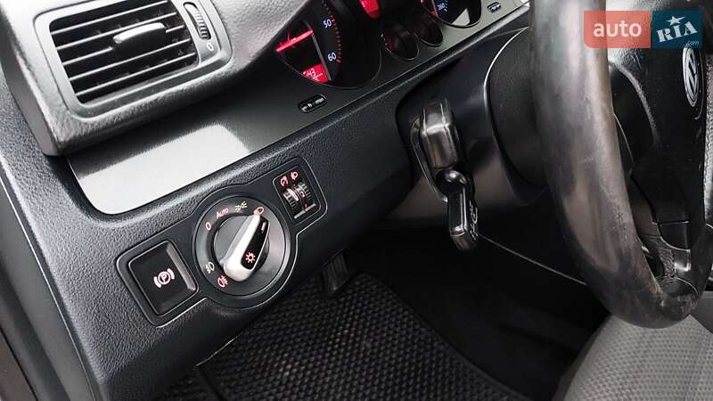 Универсал Volkswagen Passat 2006 в Каменец-Подольском