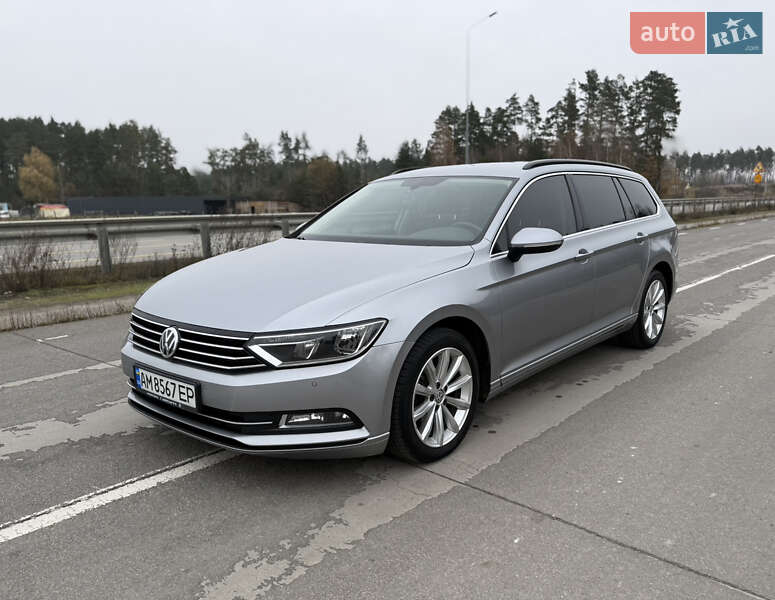 Универсал Volkswagen Passat 2017 в Житомире