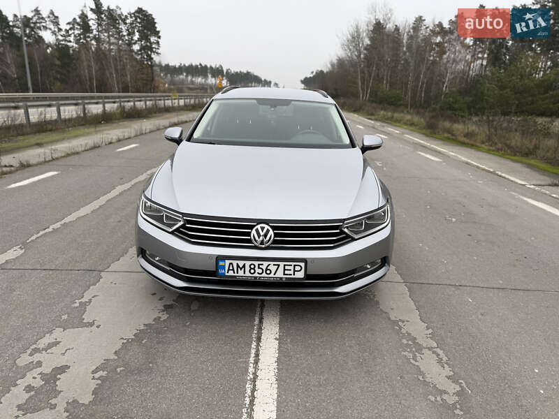 Универсал Volkswagen Passat 2017 в Житомире