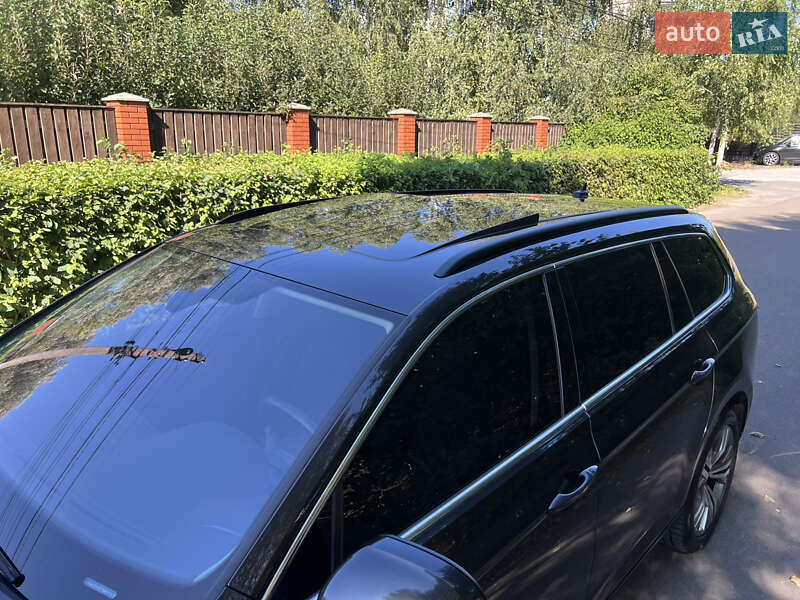 Универсал Volkswagen Passat 2020 в Киеве