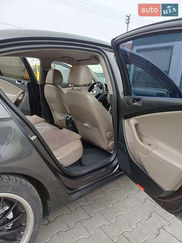 Седан Volkswagen Passat 2008 в Киеве фото 9 Седан Volkswagen Passat 2008 в Киеве