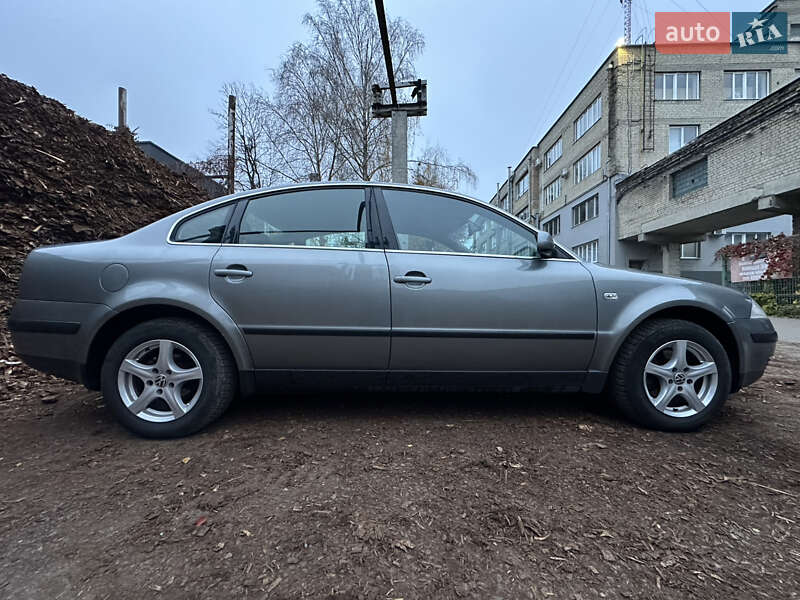 Седан Volkswagen Passat 2003 в Ровно фото 7 Седан Volkswagen Passat 2003 в Ровно
