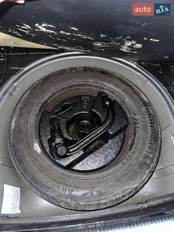 Седан Volkswagen Passat 2003 в Ровно фото 31 Седан Volkswagen Passat 2003 в Ровно