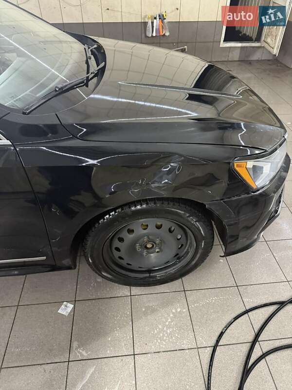 Седан Volkswagen Passat 2016 в Коростене