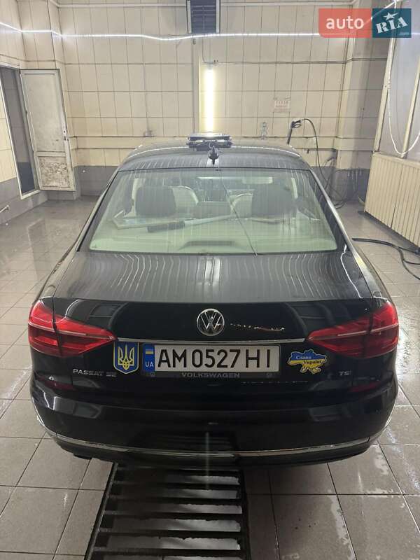 Седан Volkswagen Passat 2016 в Коростене