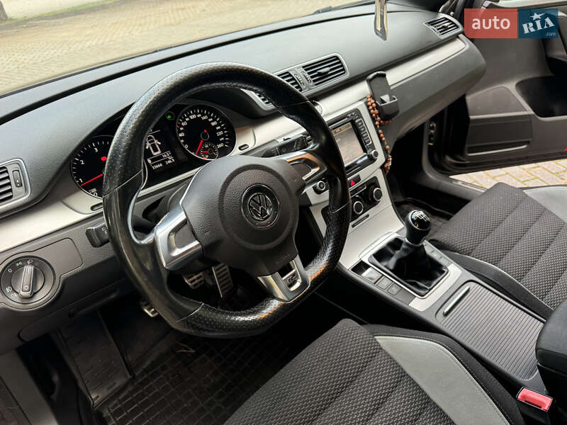 Универсал Volkswagen Passat 2014 в Дрогобыче