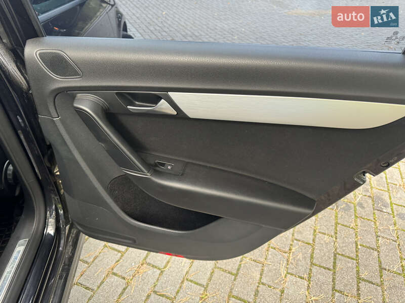 Универсал Volkswagen Passat 2014 в Дрогобыче