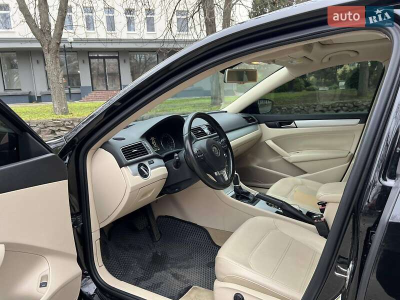 Седан Volkswagen Passat 2013 в Кременчуге