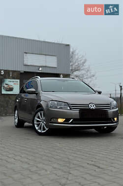 Универсал Volkswagen Passat 2011 в Луцке