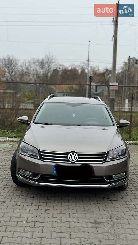 Универсал Volkswagen Passat 2011 в Луцке