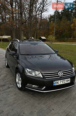 Універсал Volkswagen Passat 2014 в Сарнах