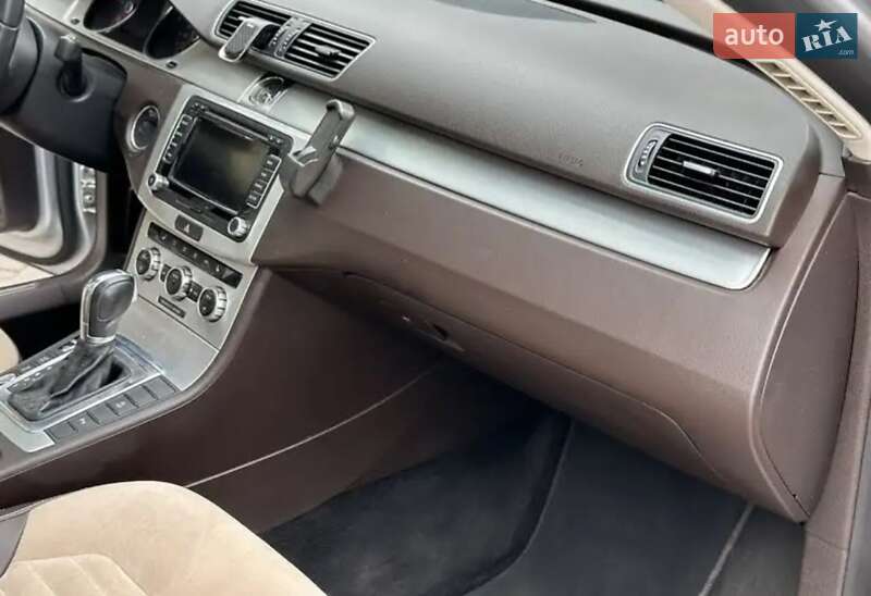 Универсал Volkswagen Passat 2012 в Золочеве фото 4 Универсал Volkswagen Passat 2012 в Золочеве