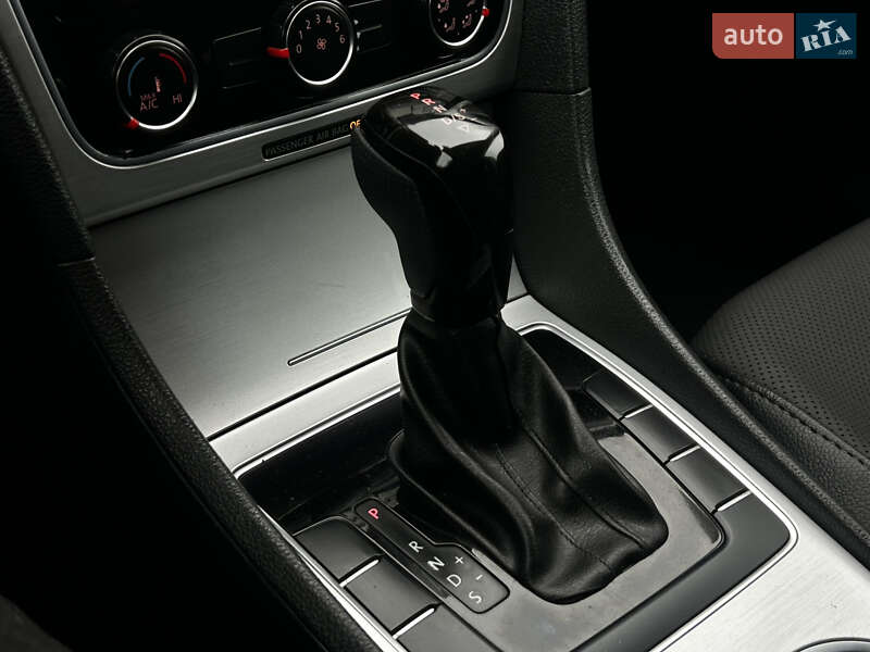 Седан Volkswagen Passat 2012 в Миколаєві