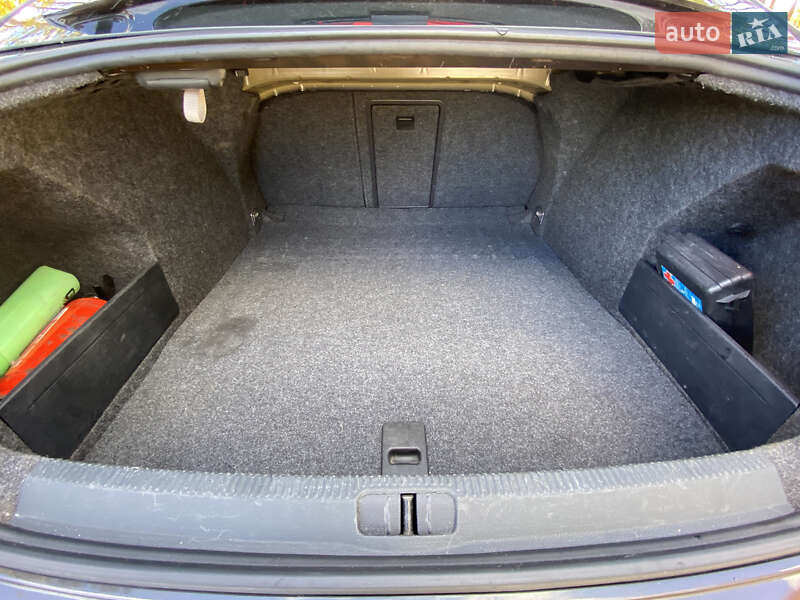 Седан Volkswagen Passat 2008 в Киеве фото 42 Седан Volkswagen Passat 2008 в Киеве