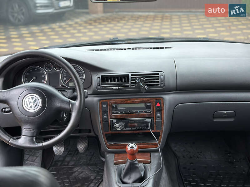 Седан Volkswagen Passat 2004 в Киеве фото 10 Седан Volkswagen Passat 2004 в Киеве