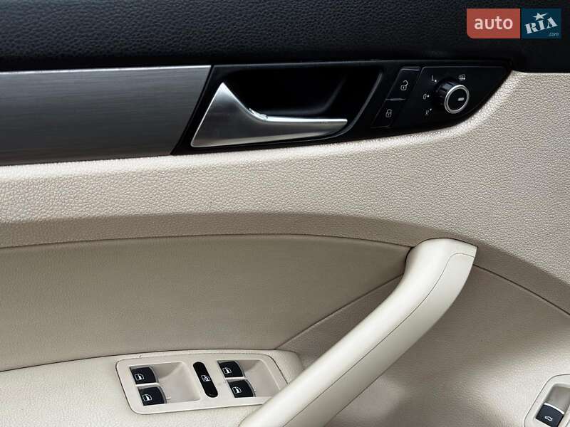 Седан Volkswagen Passat 2014 в Києві