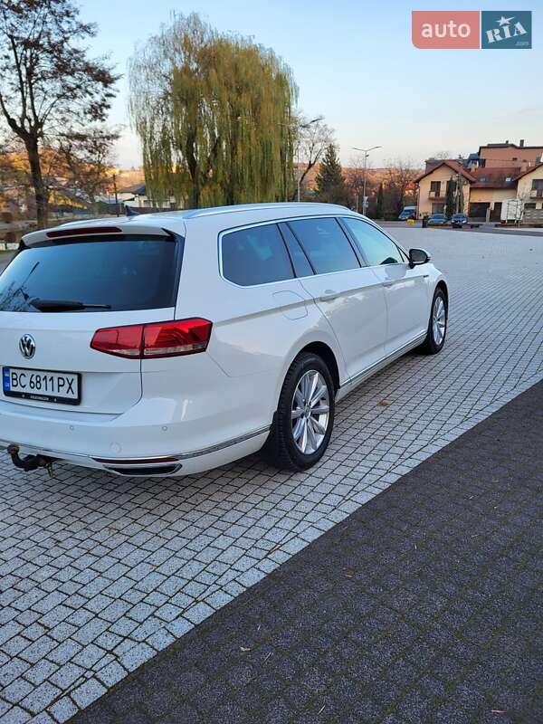 Універсал Volkswagen Passat 2016 в Львові