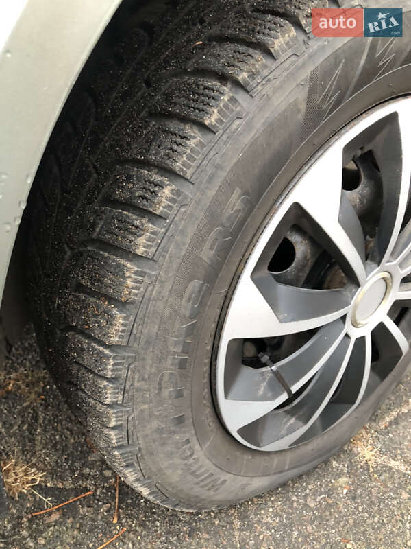 Універсал Volkswagen Passat 2004 в Шептицькому