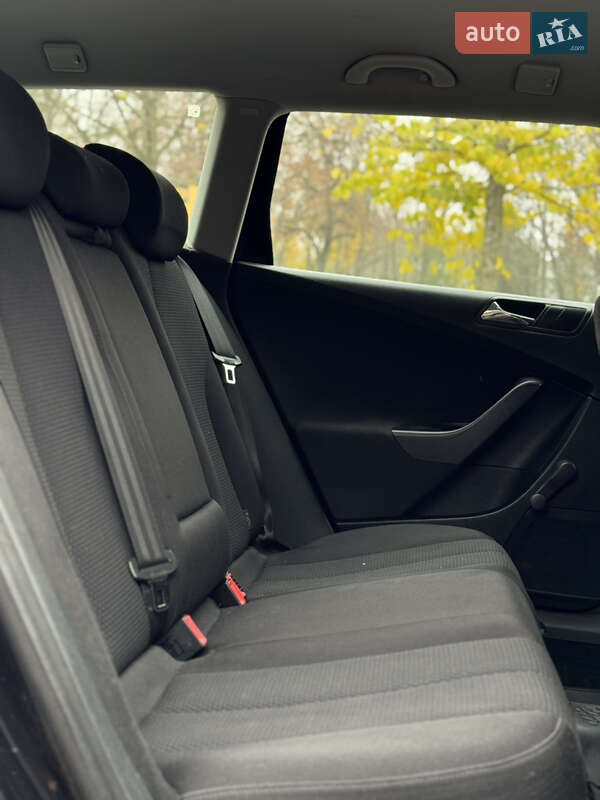 Универсал Volkswagen Passat 2006 в Умани фото 24 Универсал Volkswagen Passat 2006 в Умани