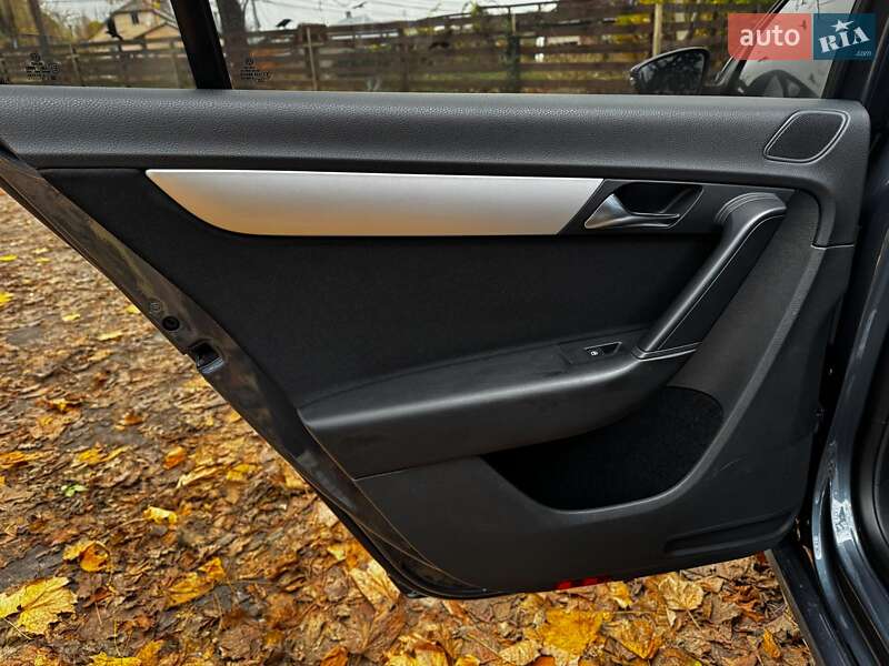 Седан Volkswagen Passat 2011 в Киеве фото 22 Седан Volkswagen Passat 2011 в Киеве