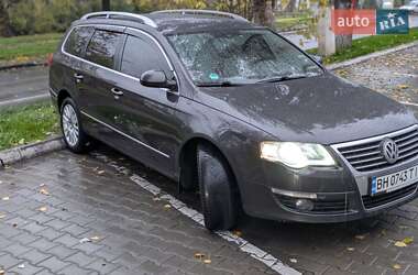 Універсал Volkswagen Passat 2010 в Одесі