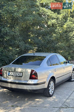 Седан Volkswagen Passat 2000 в Черкасах