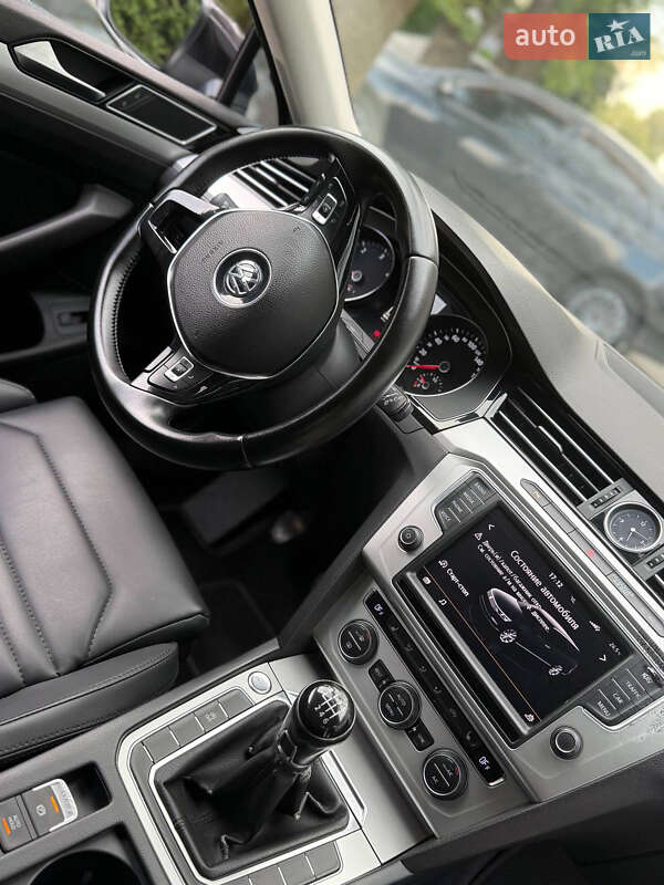 Универсал Volkswagen Passat 2014 в Ужгороде