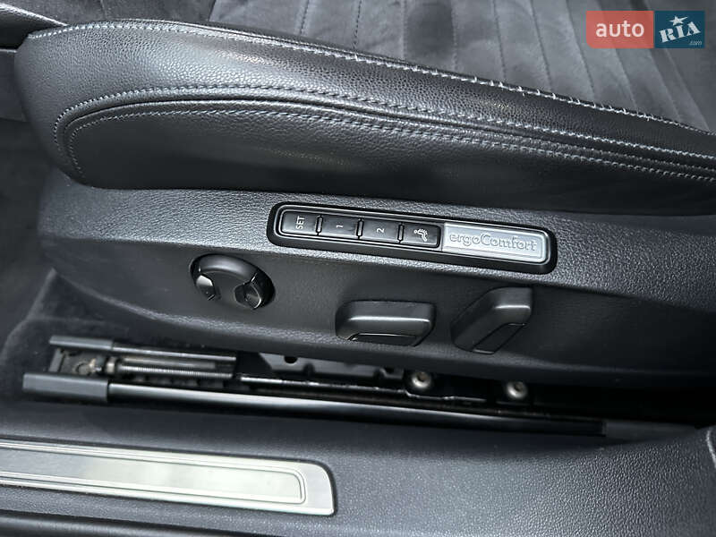 Универсал Volkswagen Passat 2017 в Днепре фото 8 Универсал Volkswagen Passat 2017 в Днепре
