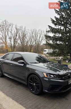 Седан Volkswagen Passat 2016 в Кривому Розі