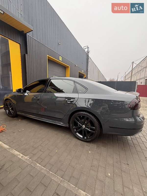 Седан Volkswagen Passat 2016 в Кривом Роге